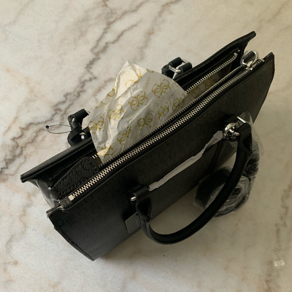 GUESS HANDBAG - Picture 3 of 3